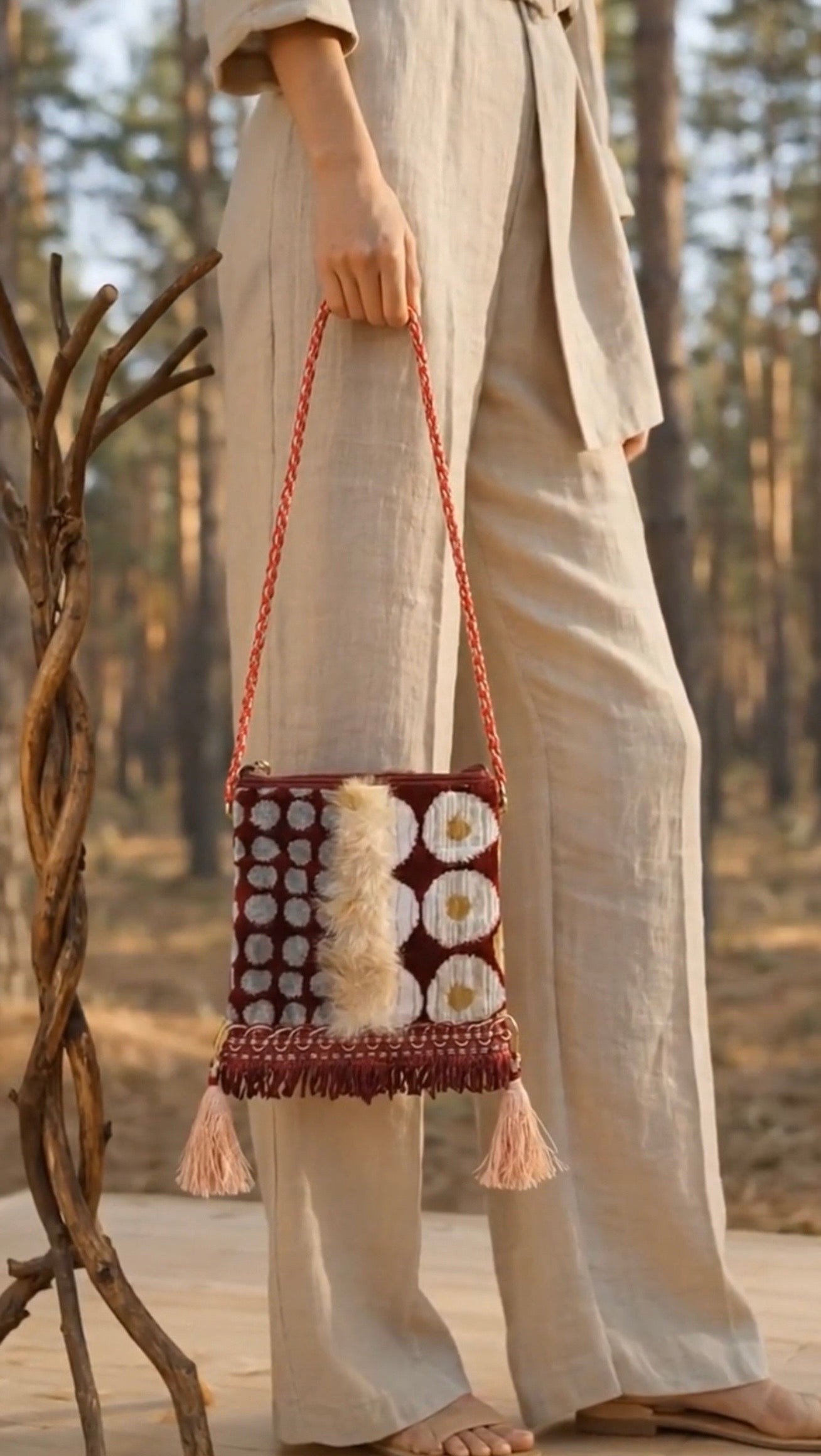 The nomad cross bag