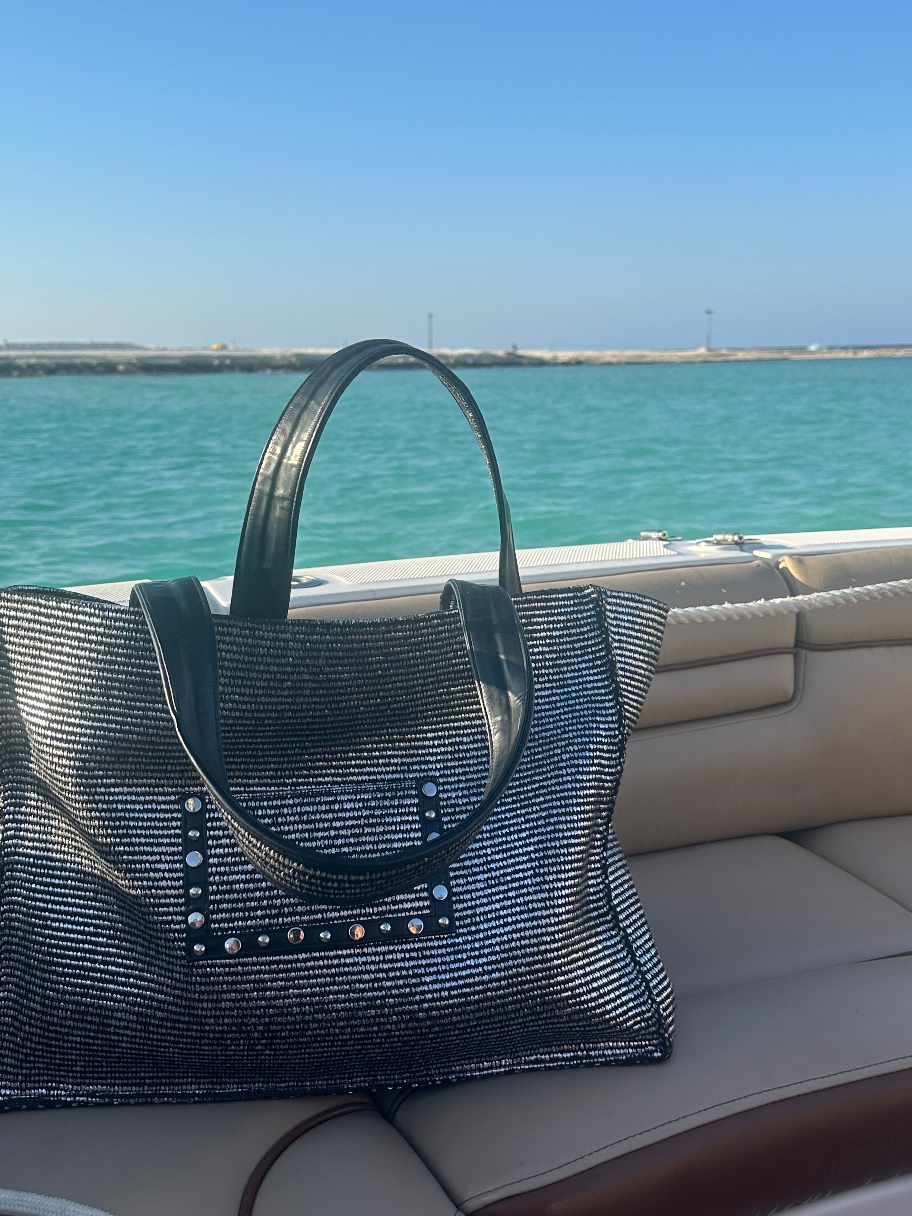 Two tones raffia bag