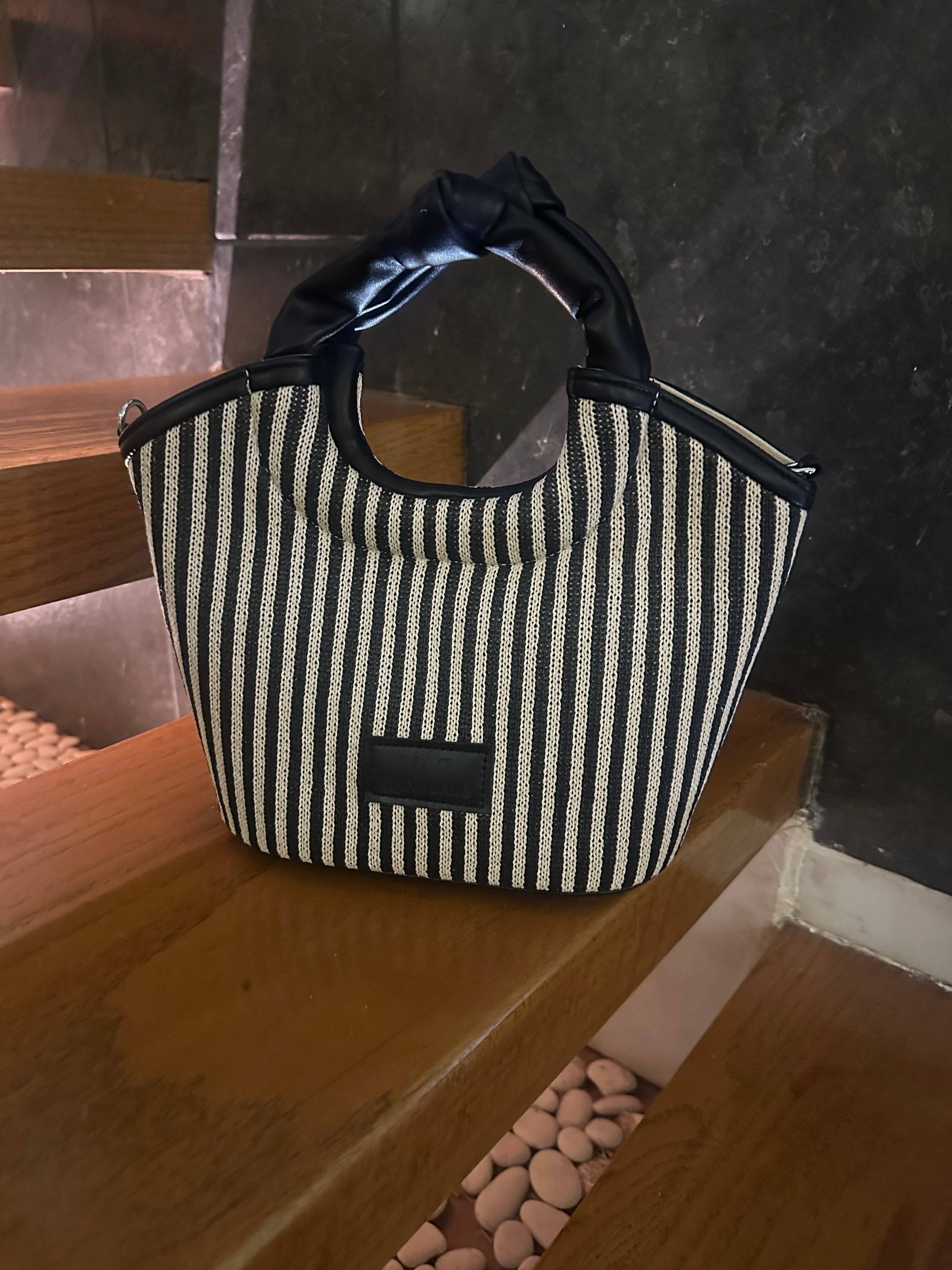 Stripped palma