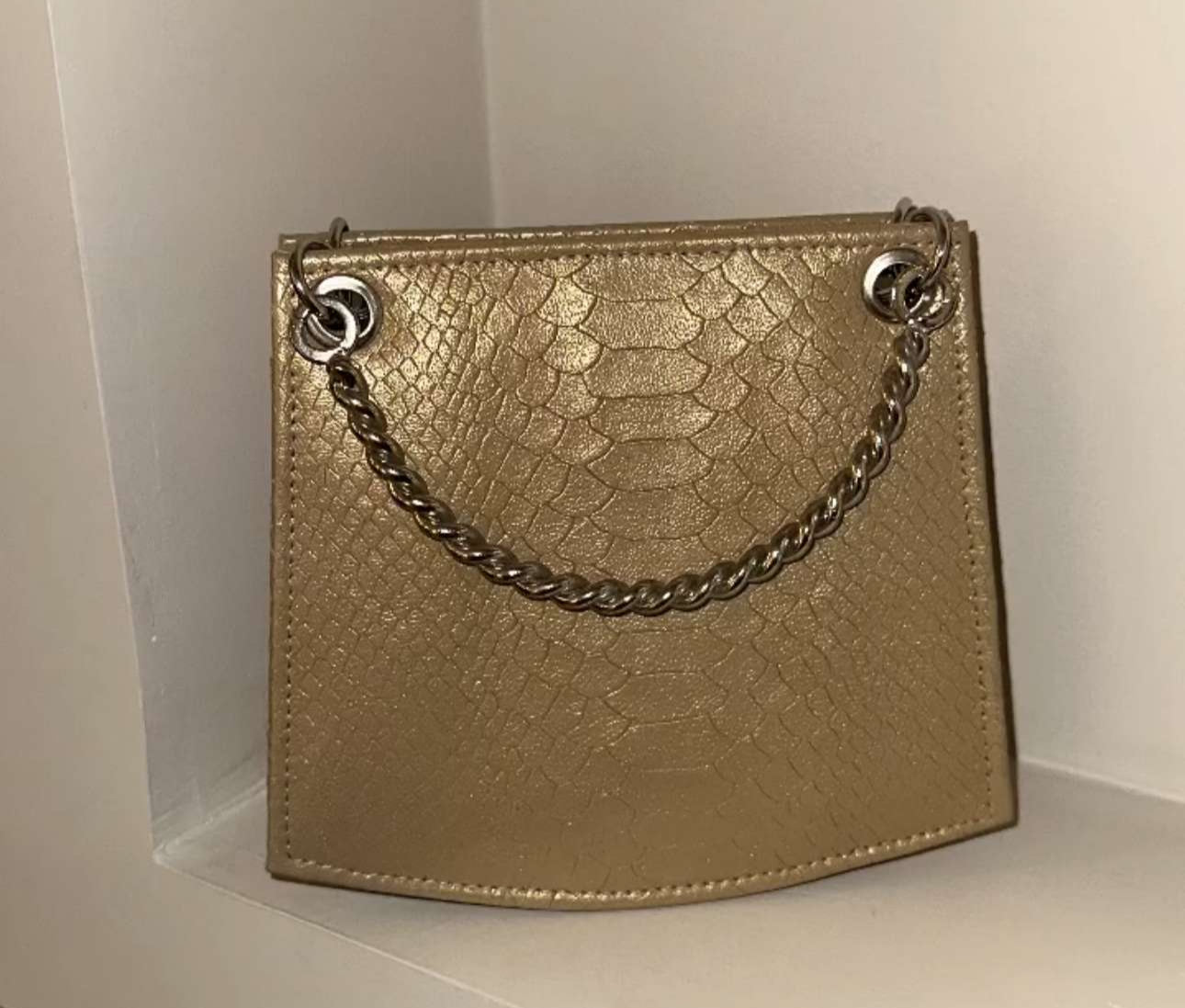 NAZ HANDBAGS 